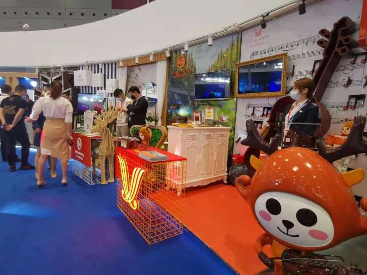 2025新澳门正版免费资本,2025新澳门正版免费资本，重塑未来金融版图的新篇章