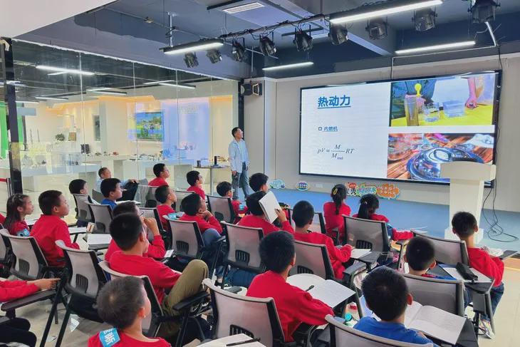 2025新奥门免费资料,2025新奥门免费资料，探索未来教育的新篇章