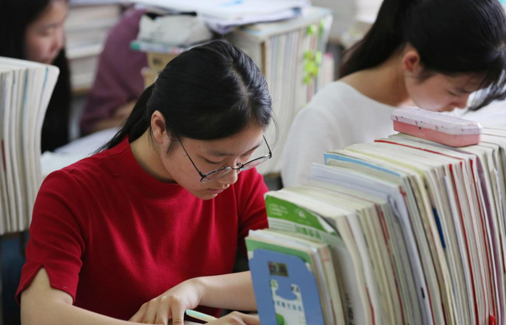 新澳门一码一肖一特一中2025高考,澳门新机遇，2025高考与未来展望